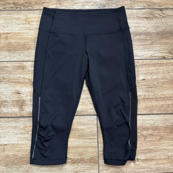 Lululemon Gear Up Crop Legging Size 8 Black Mesh Panel Pockets - Picture 6 of 16